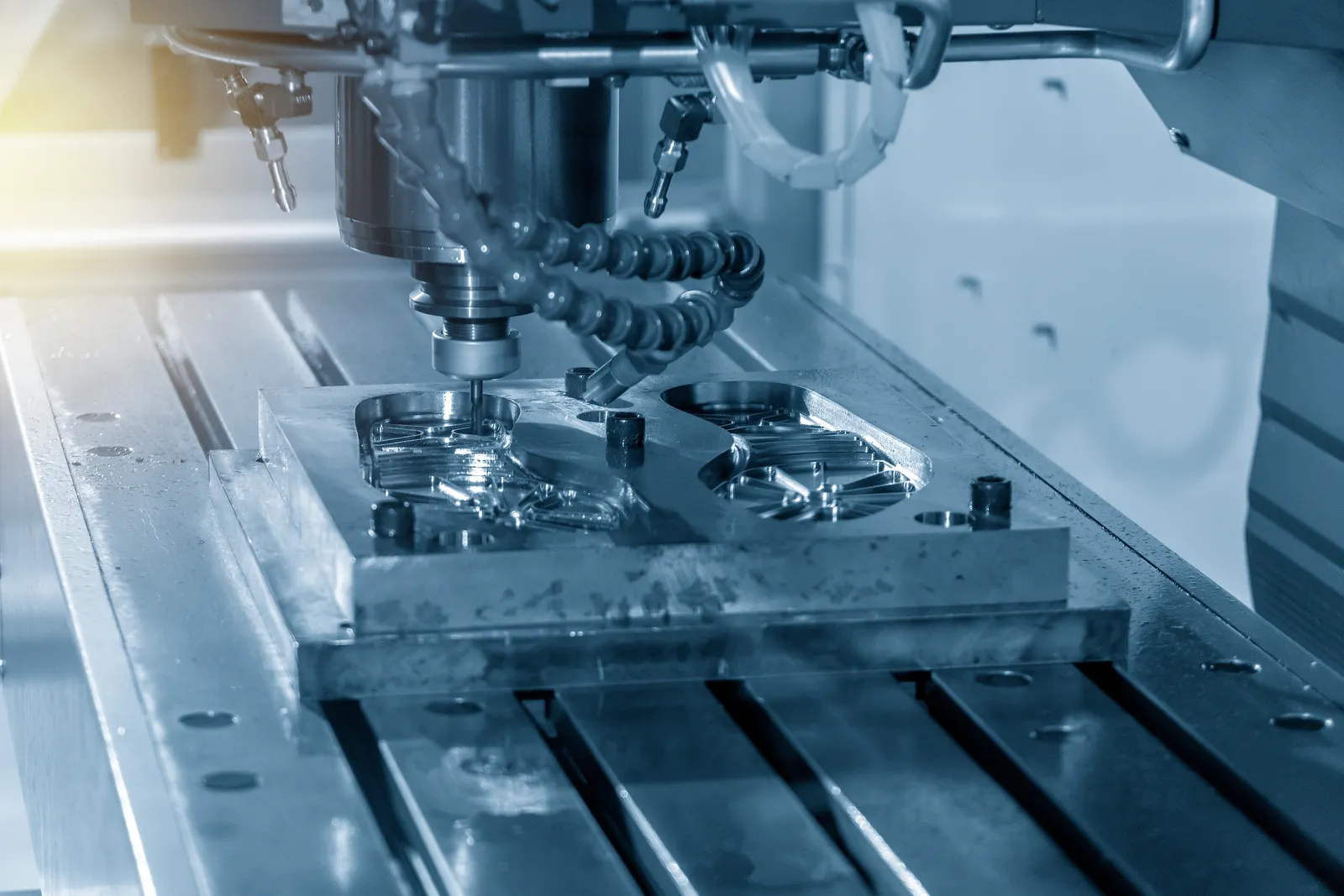 Usługi CNC Chodzież